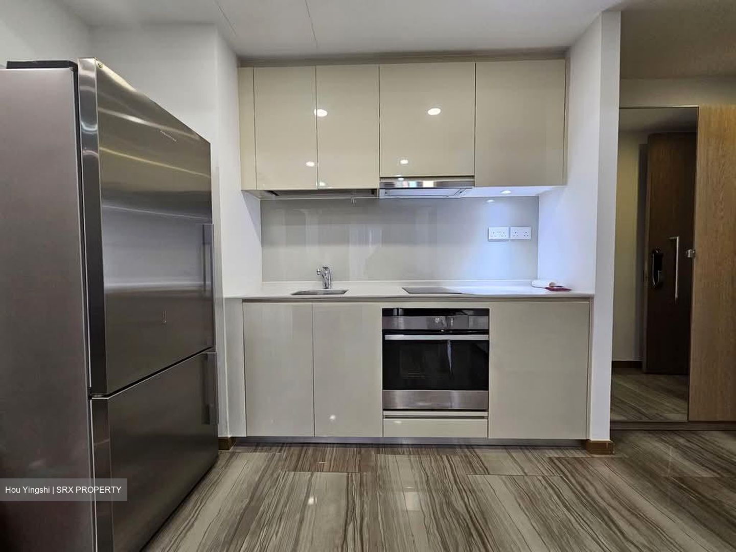 Lakeville (D22), Condominium #569125571